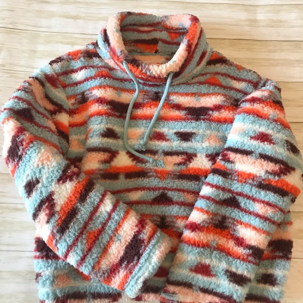 Cali 1850 Crop Sherpa Pullover Aztec print preowned size large